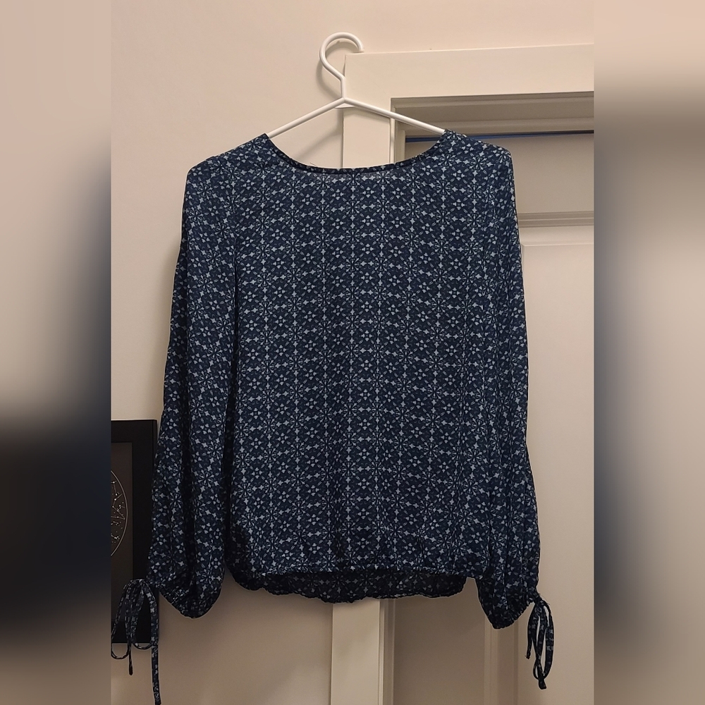 Elegant Blue Patterned Women's Blouse